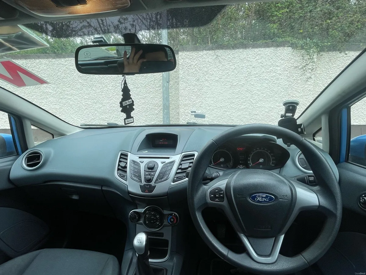 Ford Fiesta 2010 1.25L - Image 2