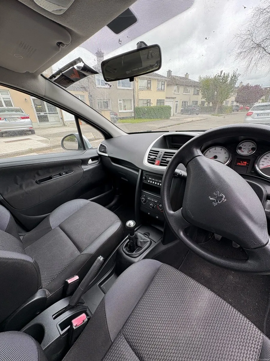 2010 Peugeot 207 - low miles - Image 4