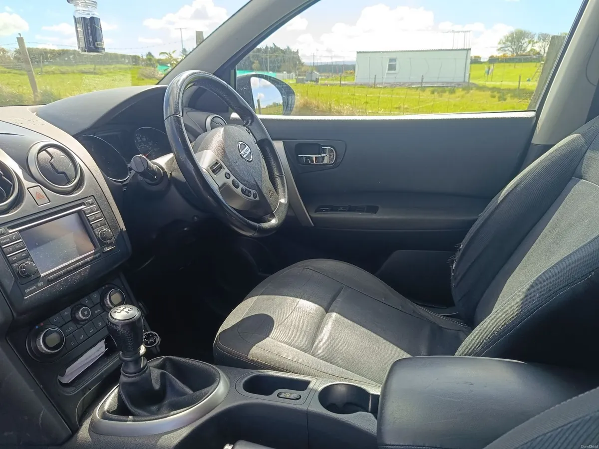 Nissan Qashqai 2010 - Image 2