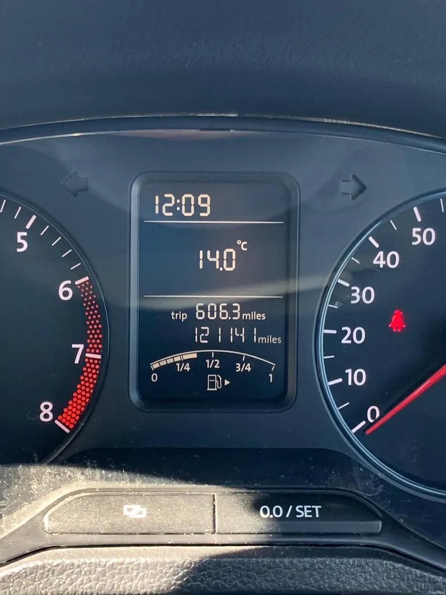 Volkswagen Polo 2012 - Image 3