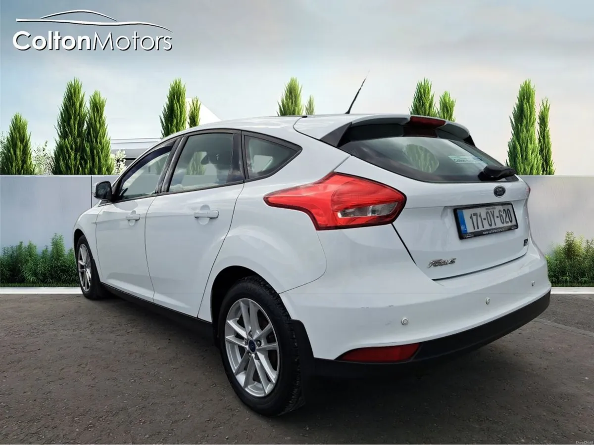 Ford Focus 1.5 TDCi 95PS Style - Image 3