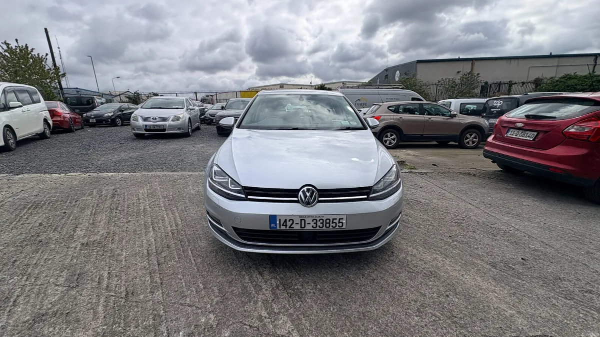 Volkswagen Golf 1.2TSI AUTO 2014 - Image 2