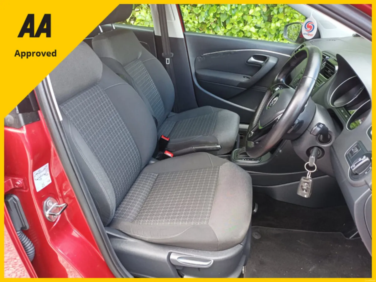 Volkswagen Polo 1.2 TSI Automatic, 2015 - Image 3