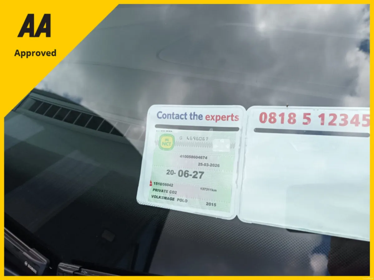 Volkswagen Polo 1.2 TSI Automatic, 2015 - Image 2