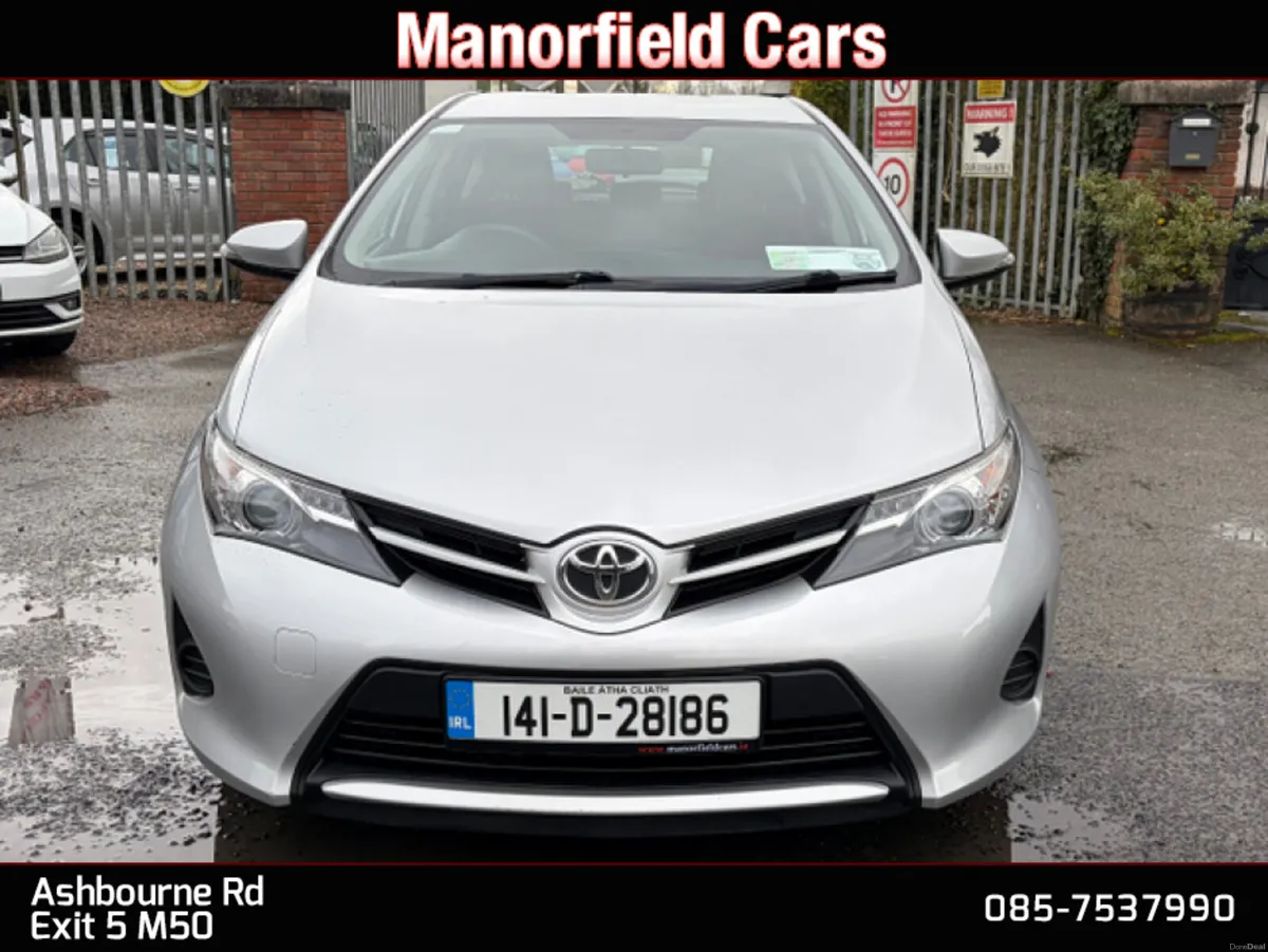2014 141 Toyota Auris Terra 1.33 Petrol *64800KM* - Image 3