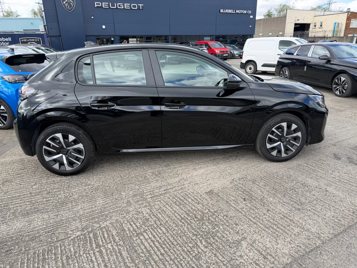 Peugeot 208 - Image 3