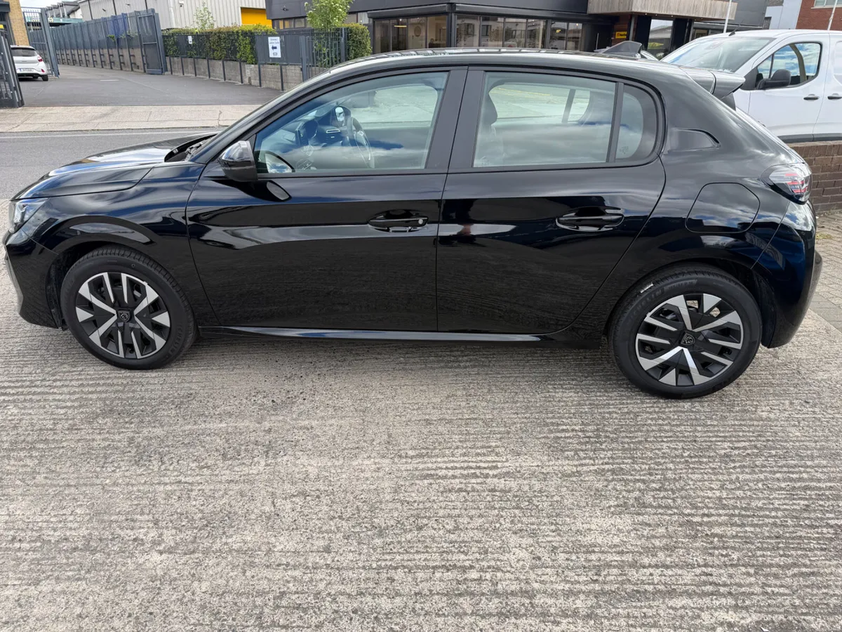 Peugeot 208 - Image 5