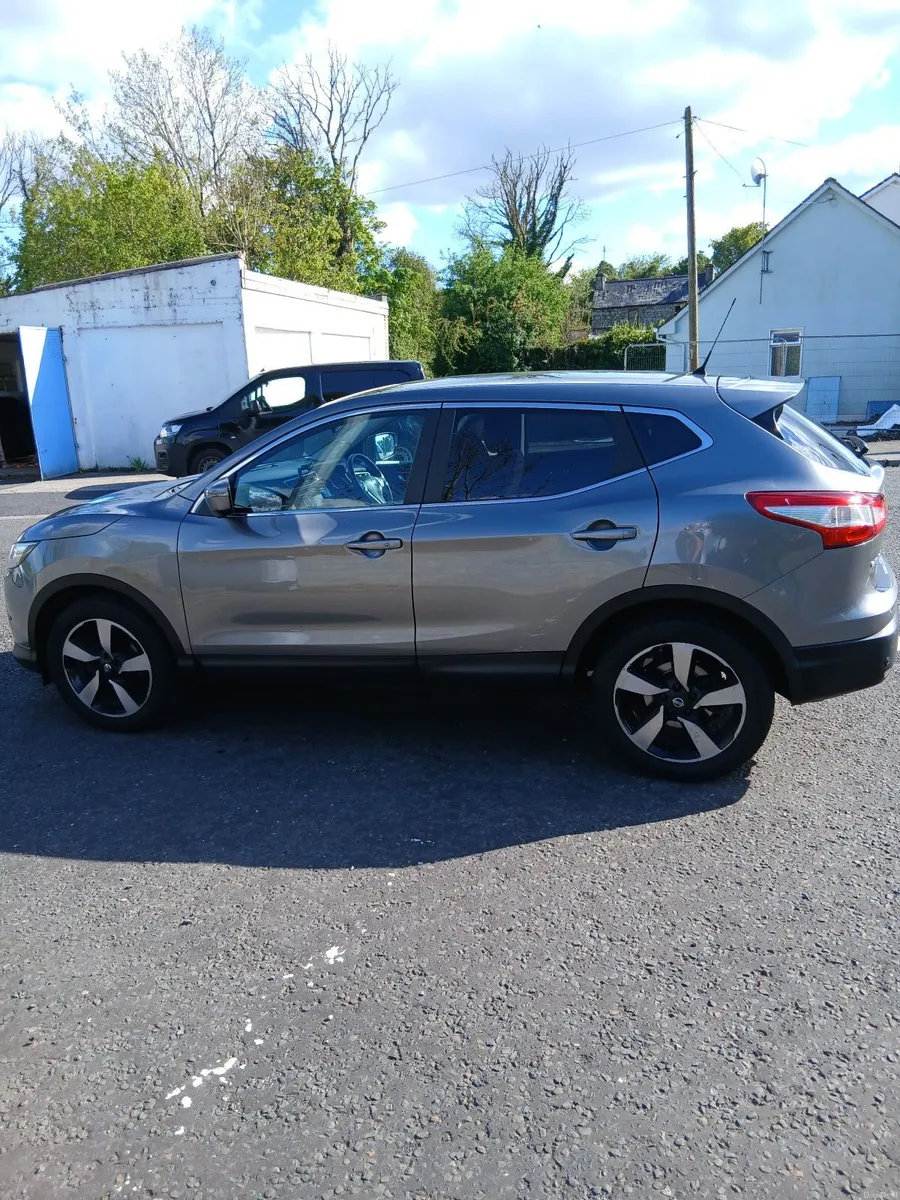 Nissan Qashqai 2015 - Image 1