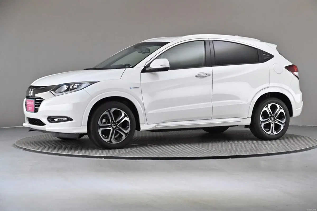 Honda Vezel 1.5 HYBRID **HALF LEATHER**REVERSE CAM - Image 4