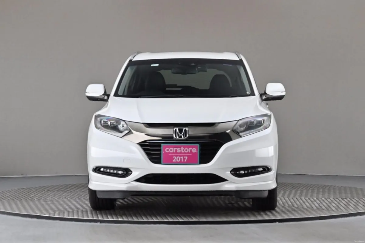 Honda Vezel 1.5 HYBRID **HALF LEATHER**REVERSE CAM - Image 2