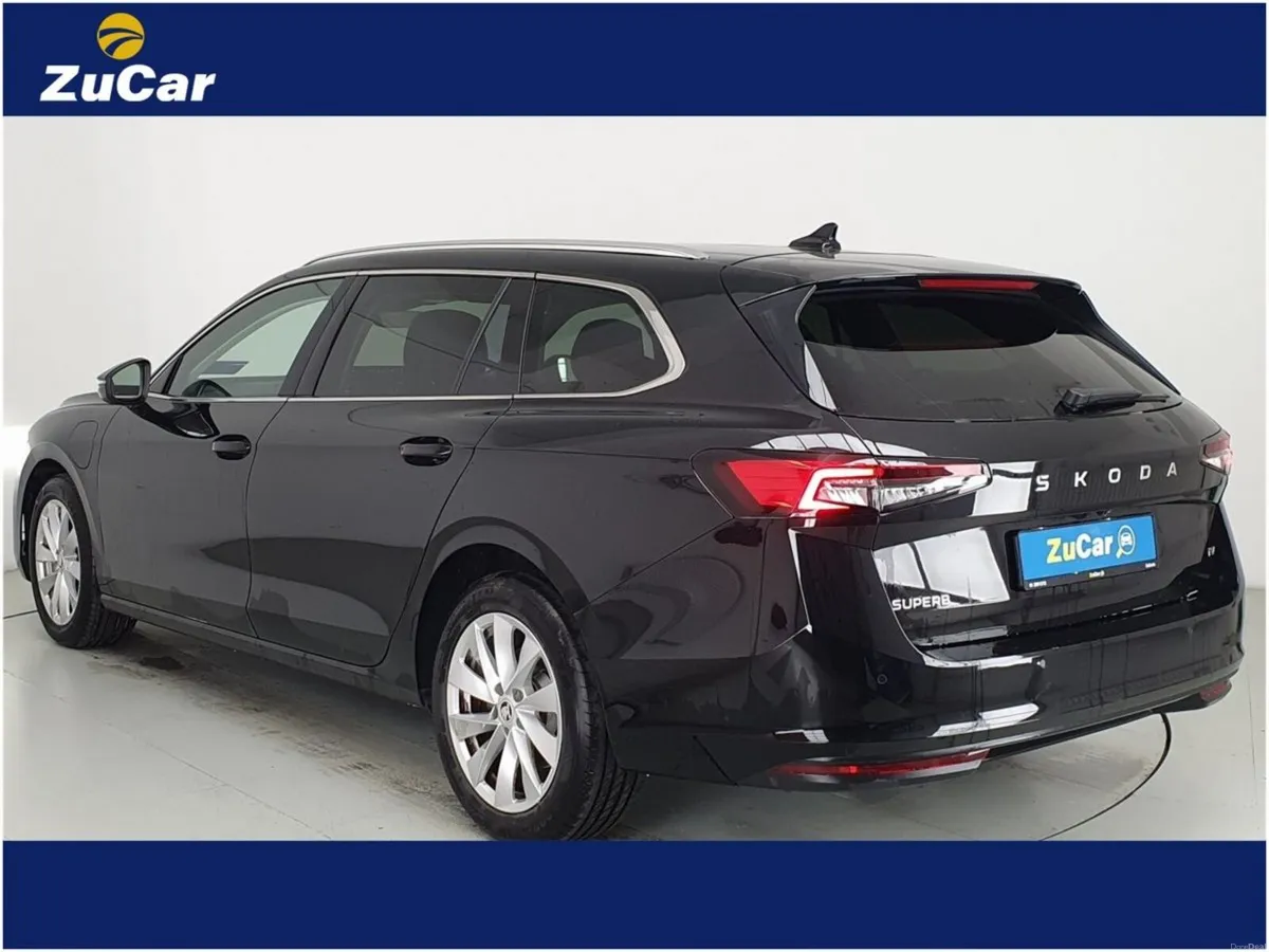 Skoda Superb SE Technology PHEV 204 DSG Auto Start - Image 4