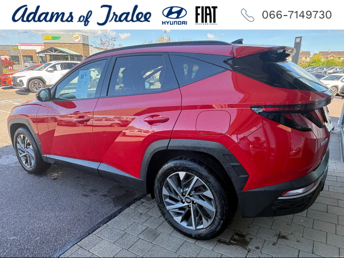 Hyundai Tucson EXECUTIVE 5DR - Image 2
