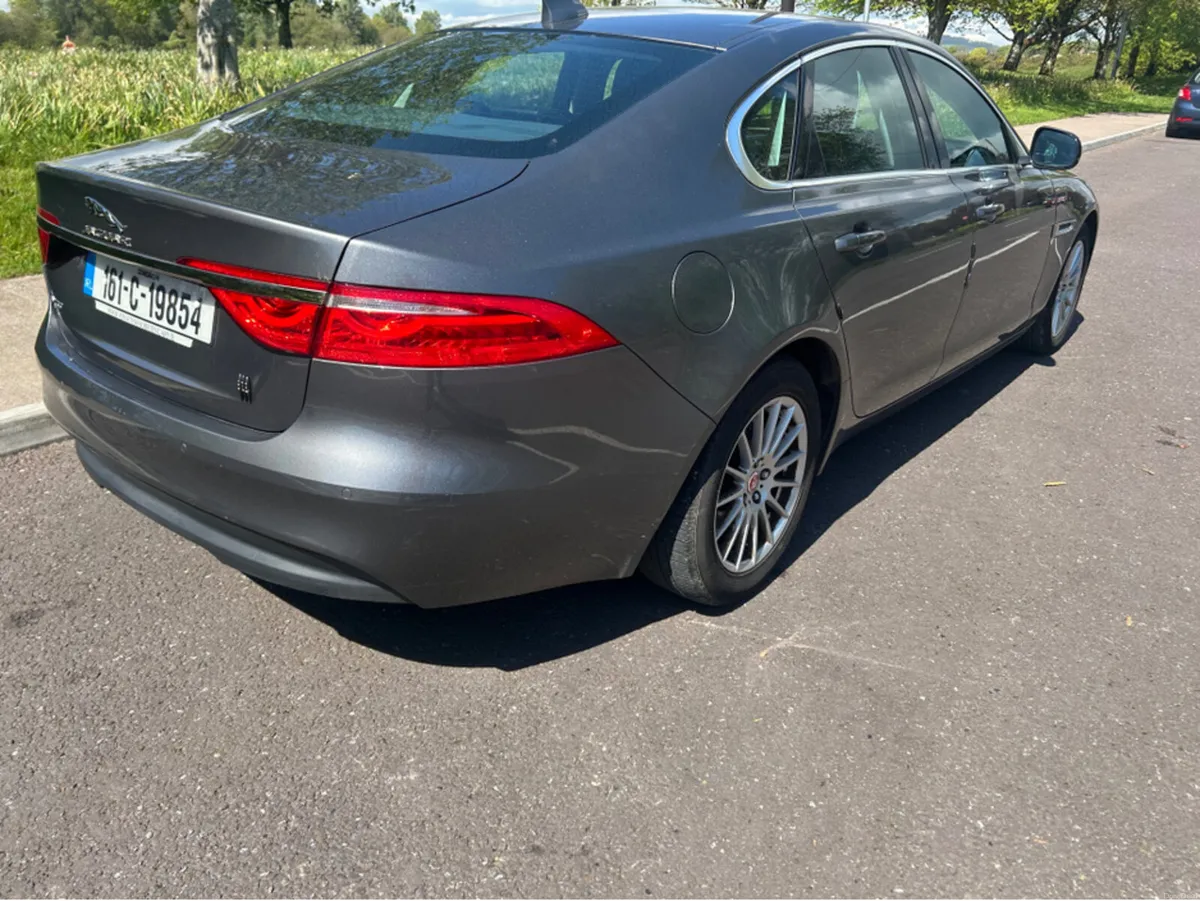 Jaguar XF 2.0 D PRESTIGE 4DR AUTO 163PS - Image 3