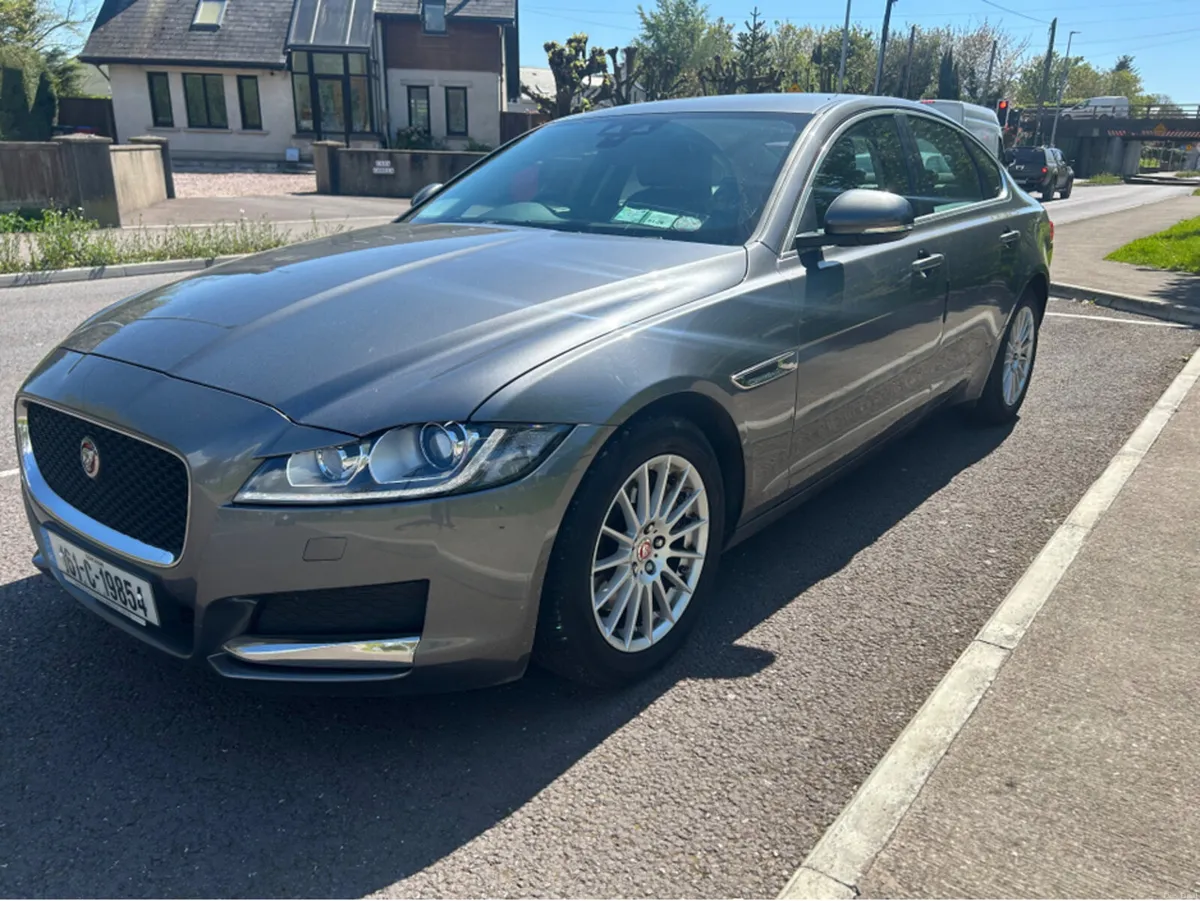 Jaguar XF 2.0 D PRESTIGE 4DR AUTO 163PS - Image 4