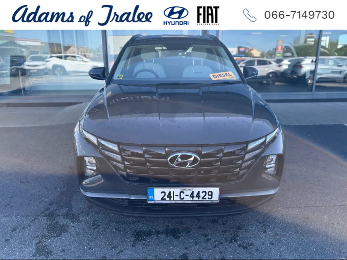 Hyundai Tucson EXECUTIVE 5DR - Image 2