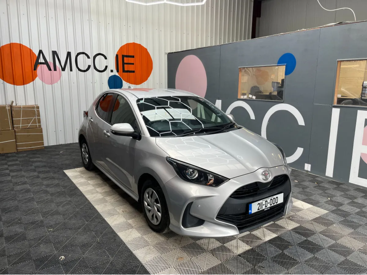 Toyota Yaris 2021 TOYOTA YARIS X 1.0 AUTOMATIC / R - Image 1