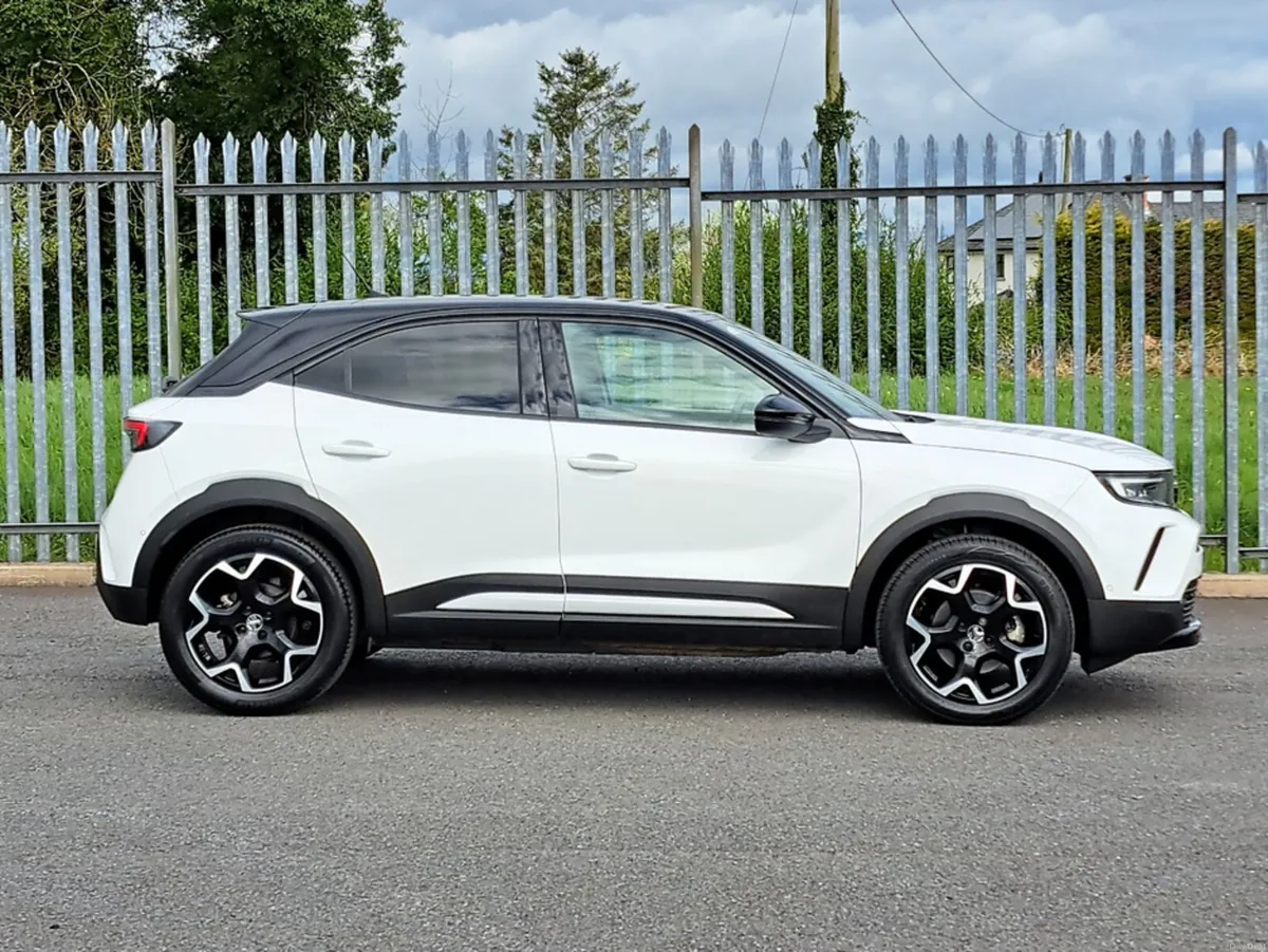 Opel Mokka ULTIMATE 136BHP 50KWH FULLY ELECTRIC ** - Image 4