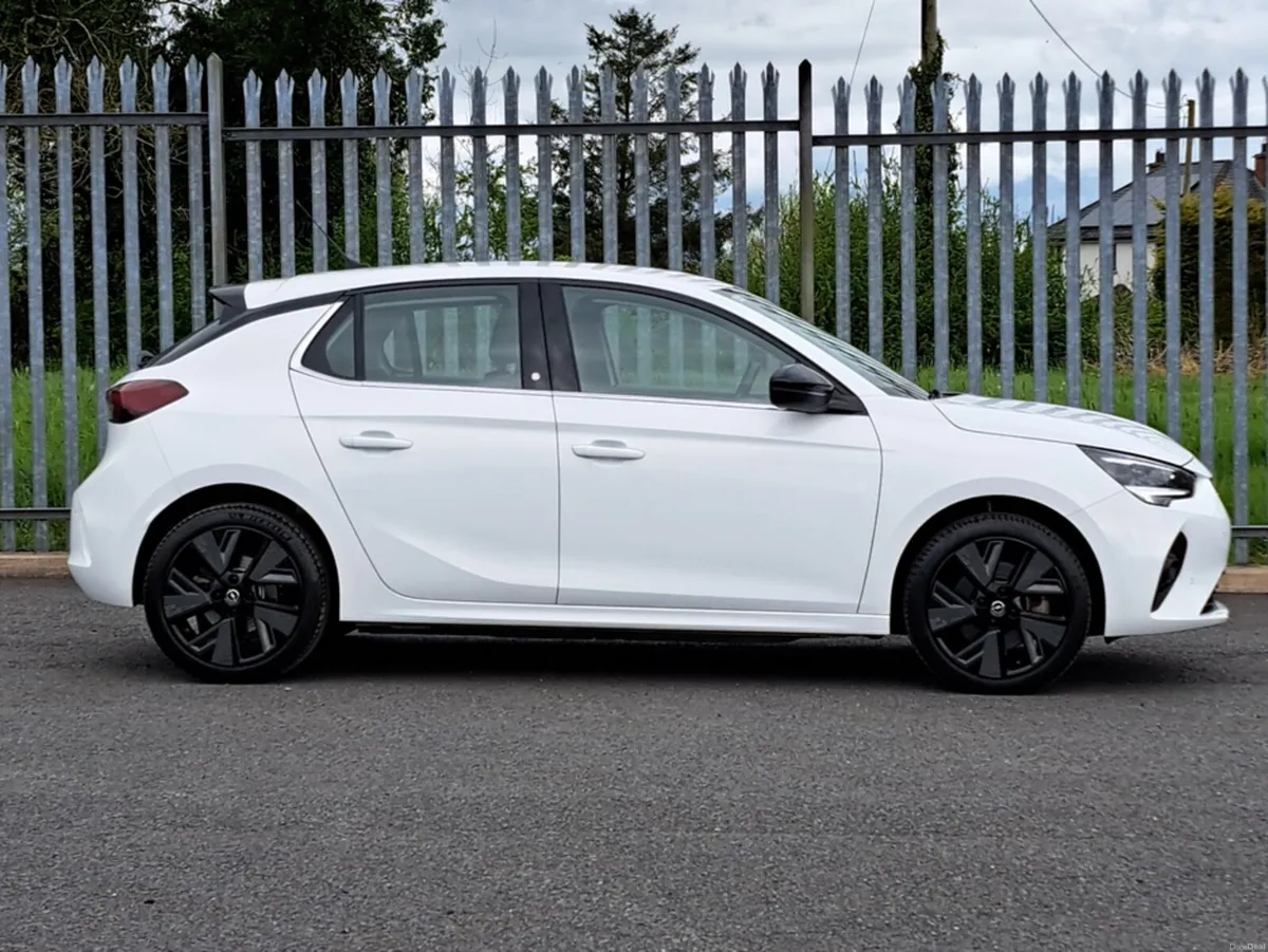 Opel Corsa ELITE 136BHP 50KWH FULLY ELECTRIC **TOP - Image 4