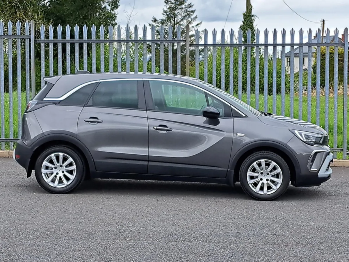 Opel Crossland ELITE 1.2 85BHP **BLACK LEATHER** - Image 3