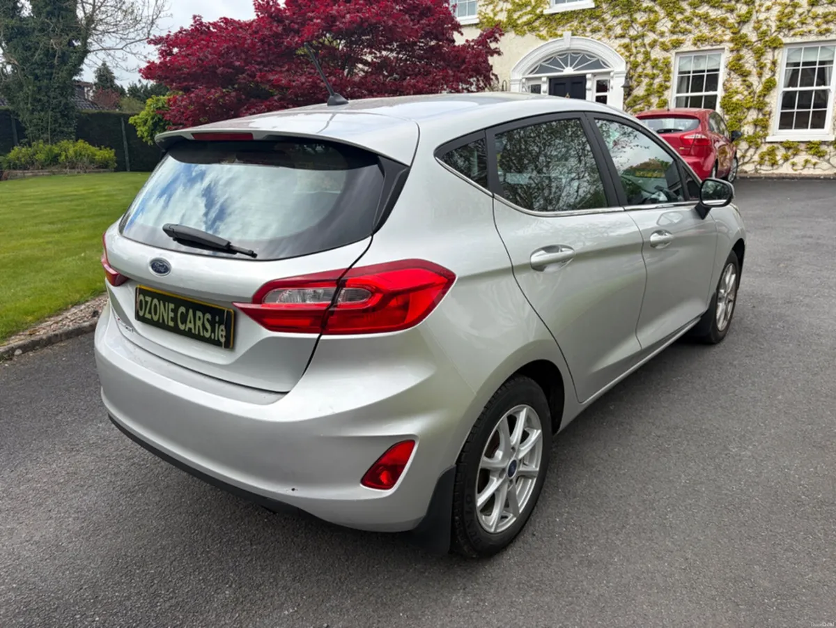 Ford Fiesta ZETEC - Image 5