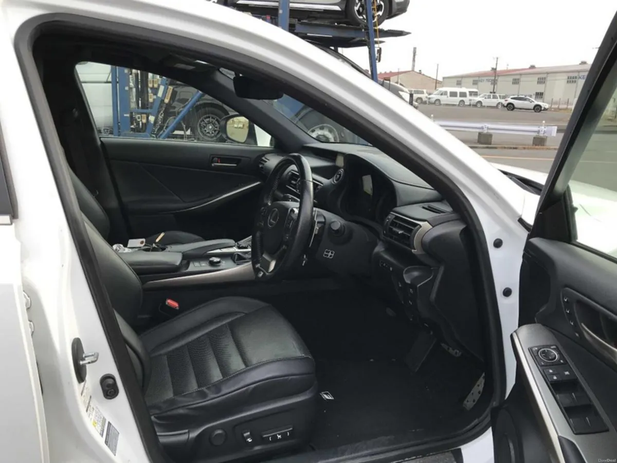 Lexus IS F-SPORT HYBRID AUTO - Image 2