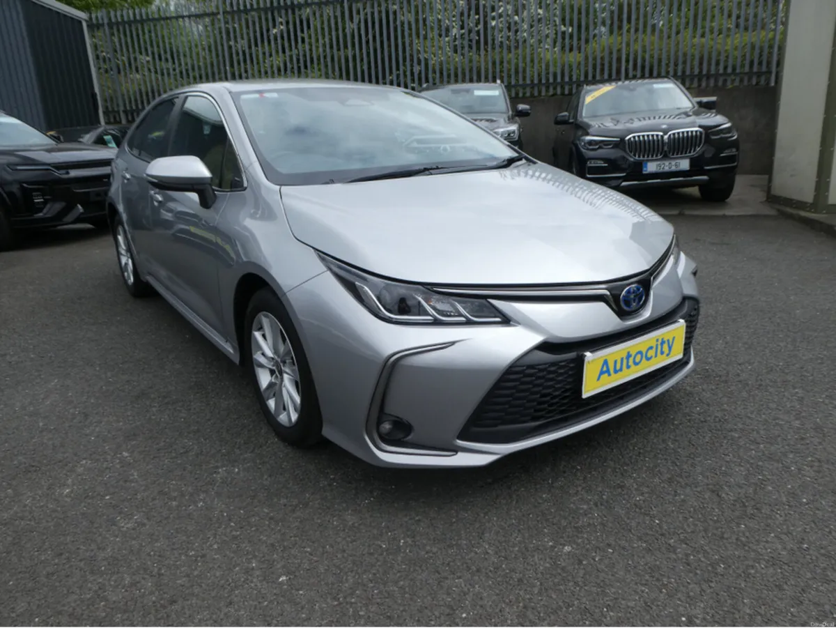 Toyota Corolla LUNA SALOON 4DR AUTO - Image 1
