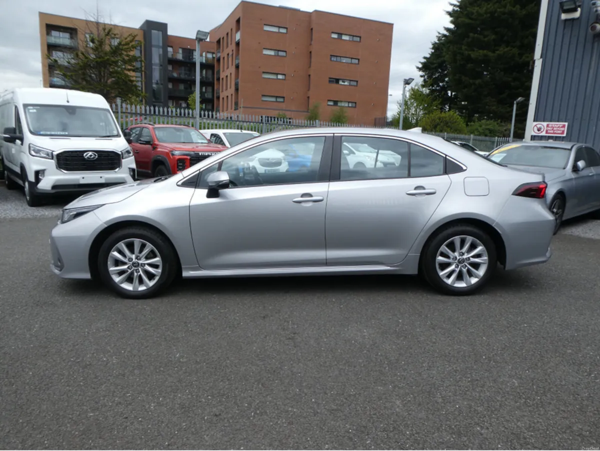 Toyota Corolla LUNA SALOON 4DR AUTO - Image 5
