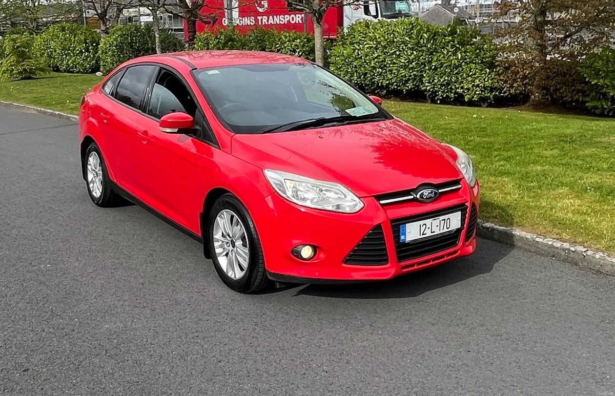 FORD FOCUS ZETEC ((€3200 ONO )) - Image 1