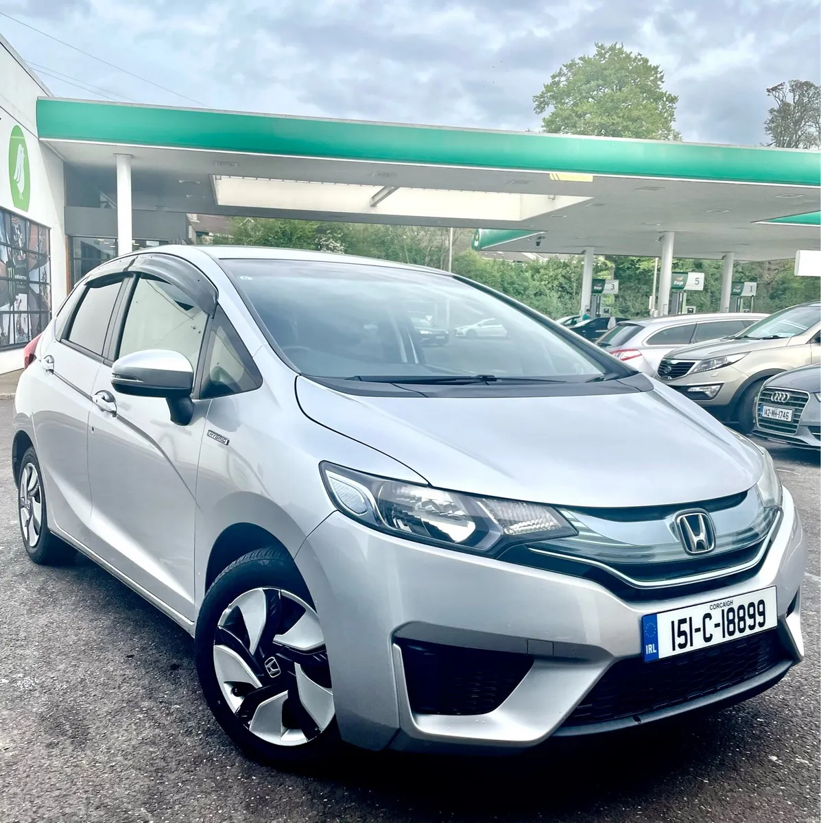 Honda Fit 2015 *22k miles* only - Image 3