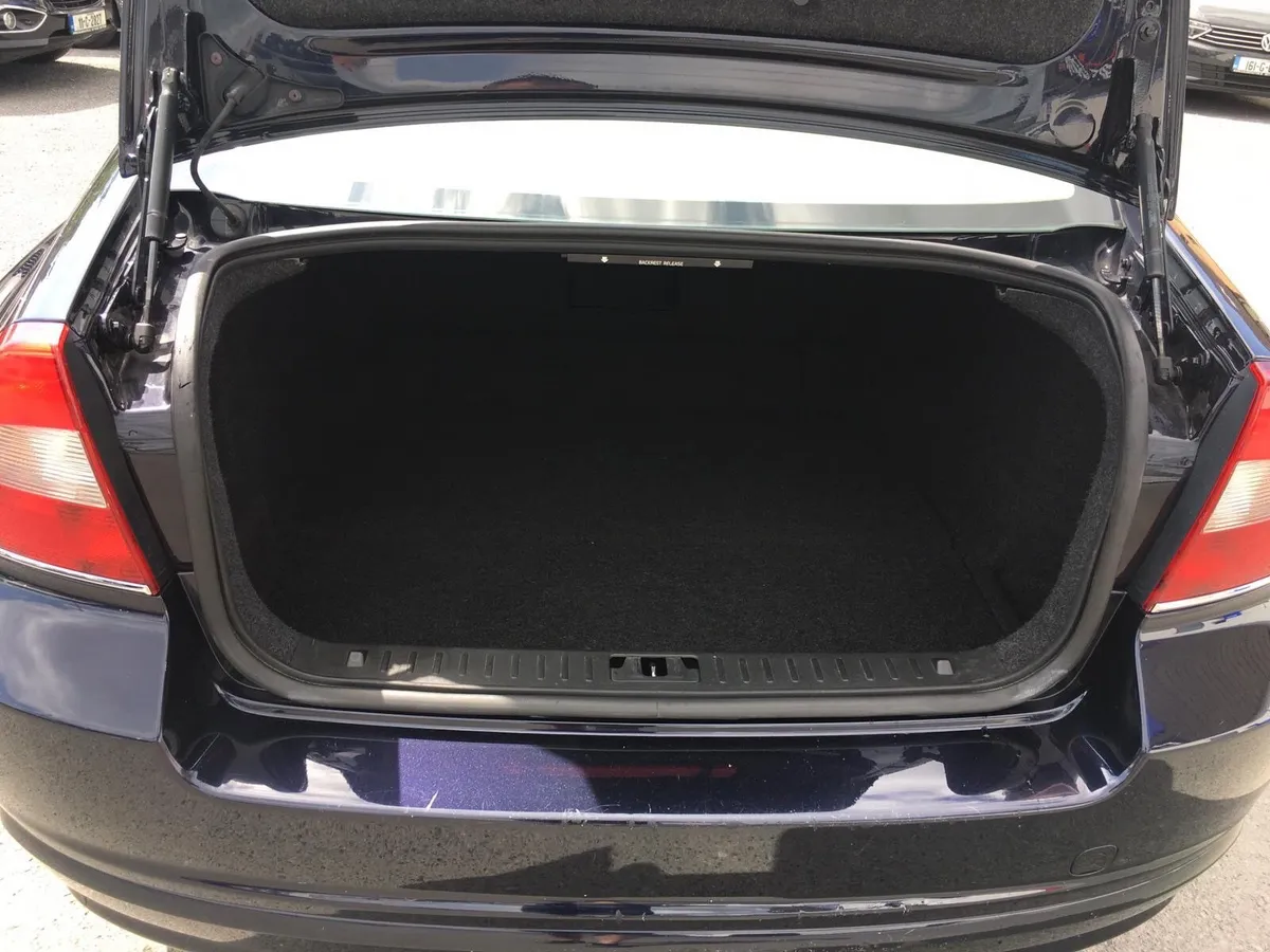 Volvo 80 Series 2009 - Image 6