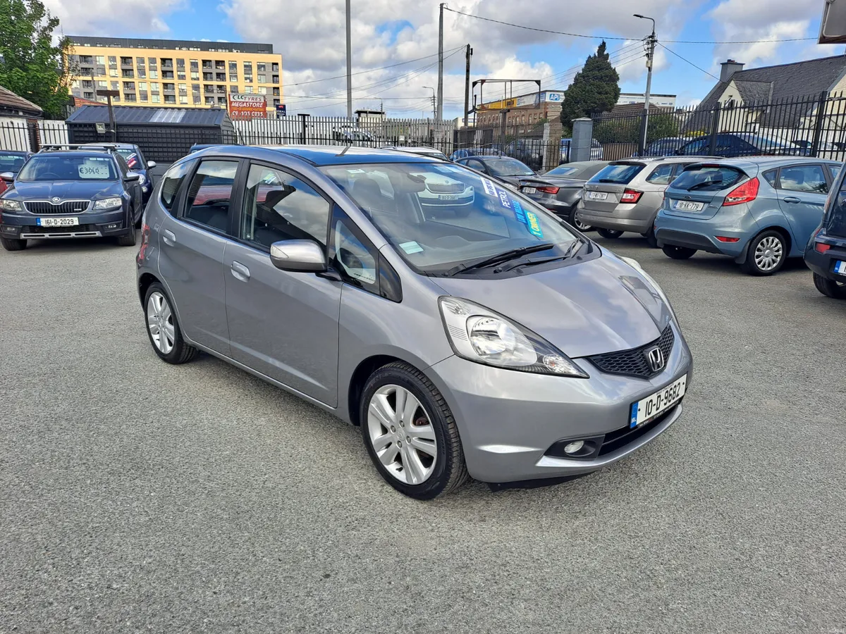 Honda Jazz 2010 LOW KMS 1 OWNER  1.4 I VTEC EX 5DR - Image 1