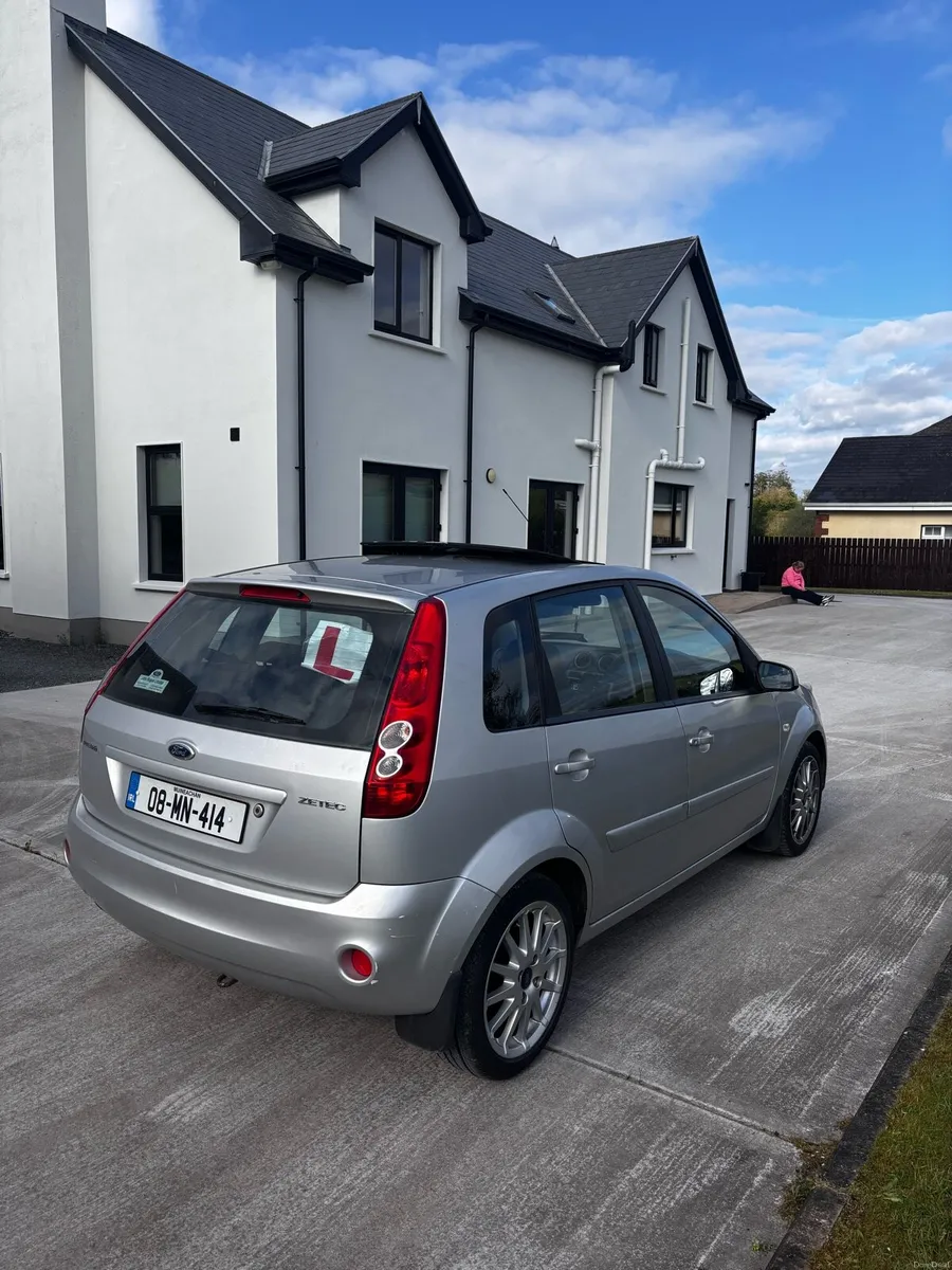 2008 Ford Fiesta 1.2 Zetec LOW MILEAGE - Image 4