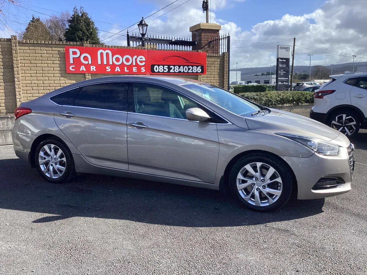 Hyundai i40 ** F.S.H * CAMERA - Image 3