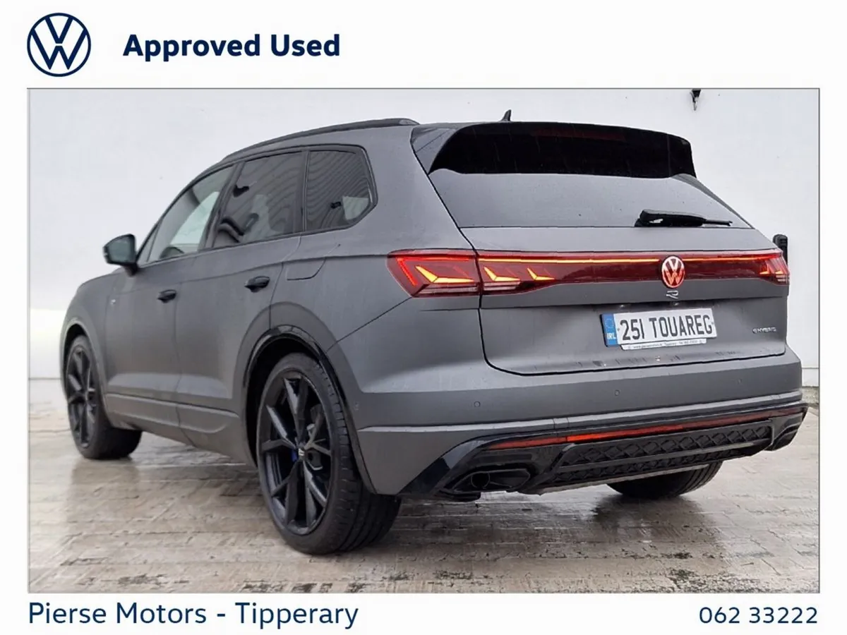 Volkswagen Touareg Touareg V6 R Tsi Phev R V6 TSi - Image 3