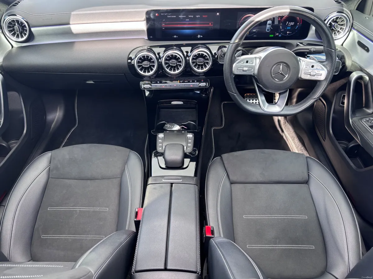 MERCEDES-BENZ A CLASS 250 AMG LINE PREMIUM PLUS - Image 3
