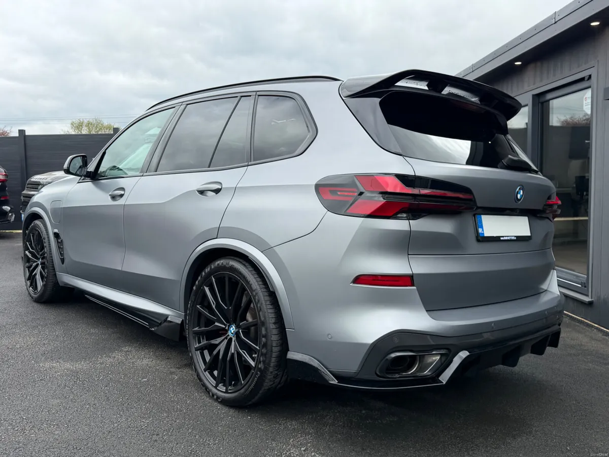 2023/232 BMW X5 50E MSPORT *FROZEN GREY* - Image 6
