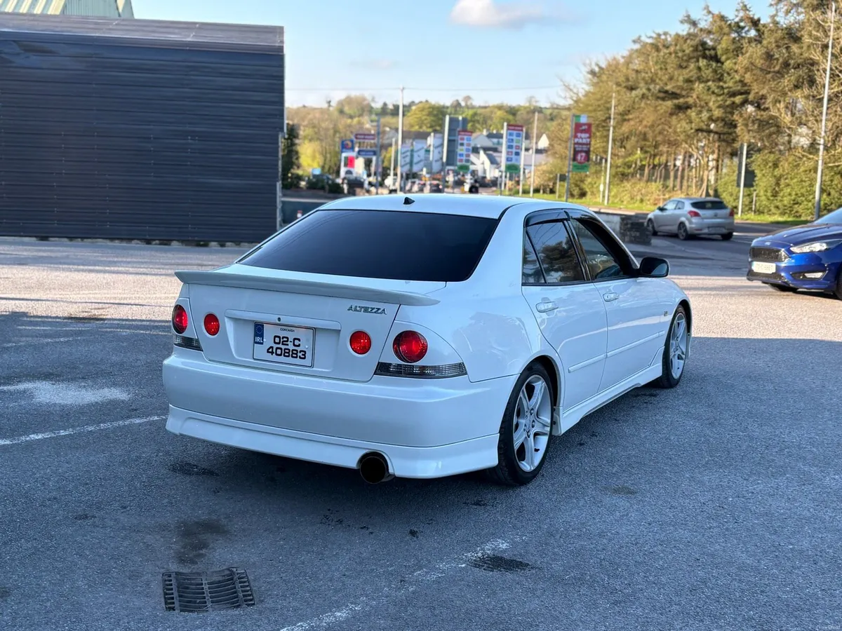 Toyota altezza as200z edition - Image 3