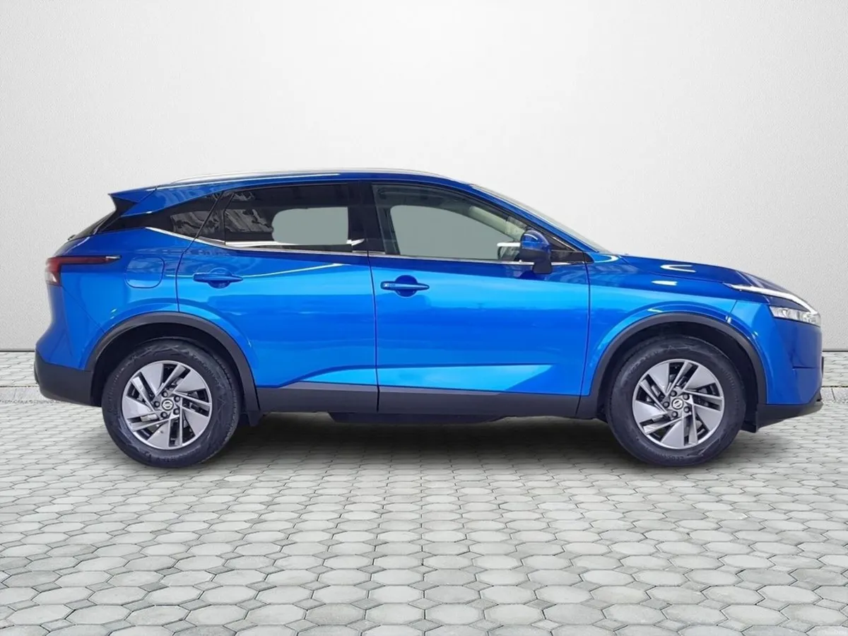 Nissan Qashqai 1.3 PET MILD HYBRID SV €3000 Scrapp - Image 3
