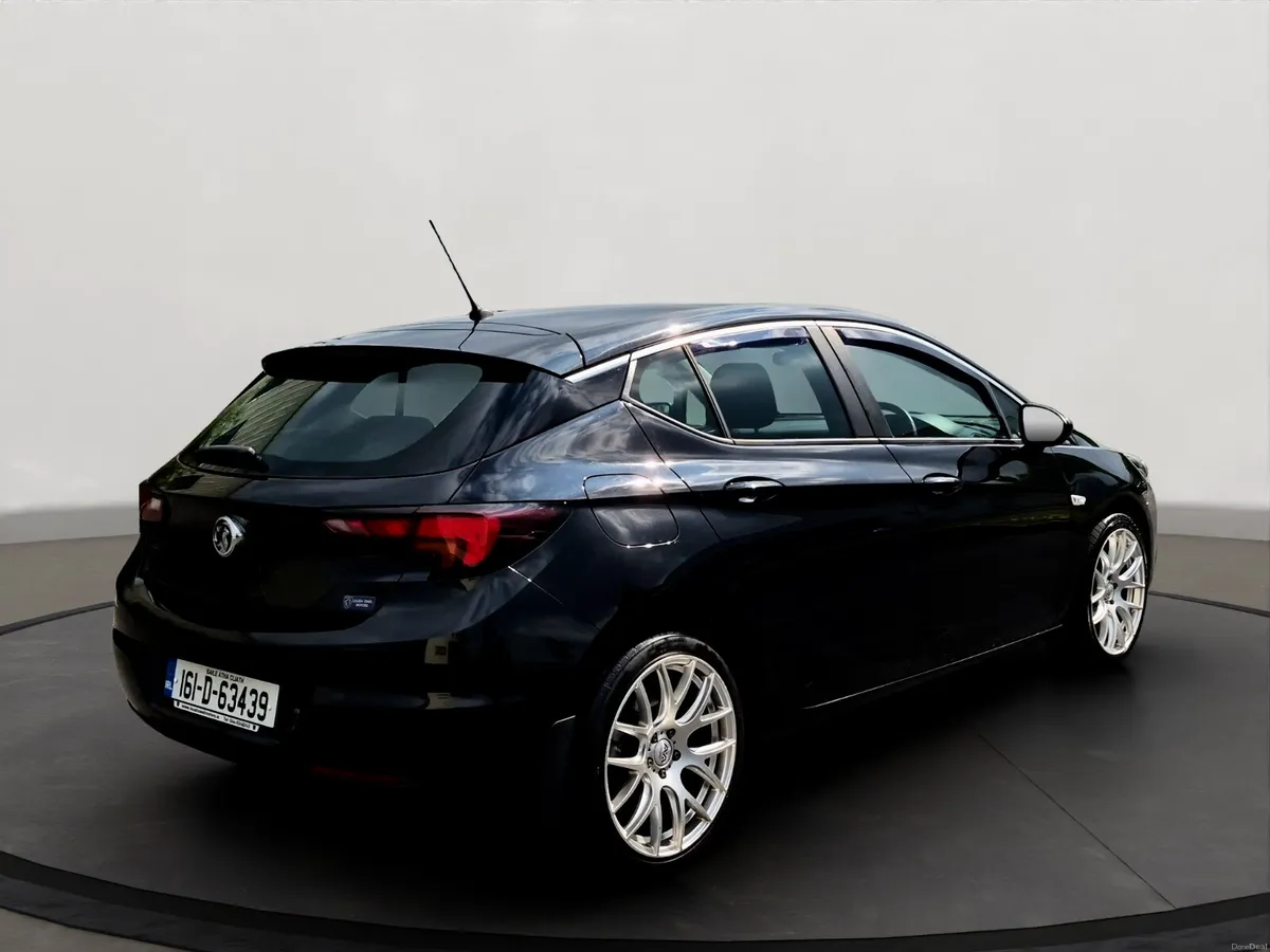 Vauxhall Astra 1.4 Edition - Image 2