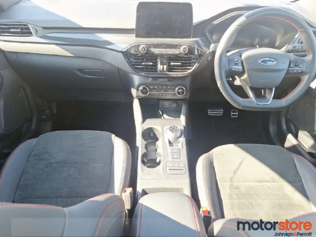 Ford Kuga ST LINE X I TINY MILEAGE - Image 4