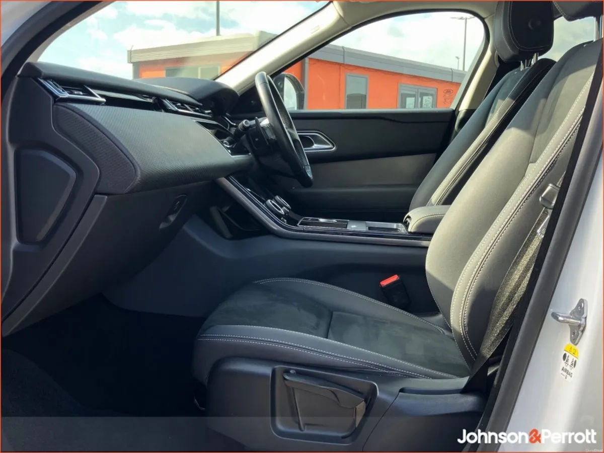 Land Rover Range Rover Velar 2.0L D 180PS - Image 4