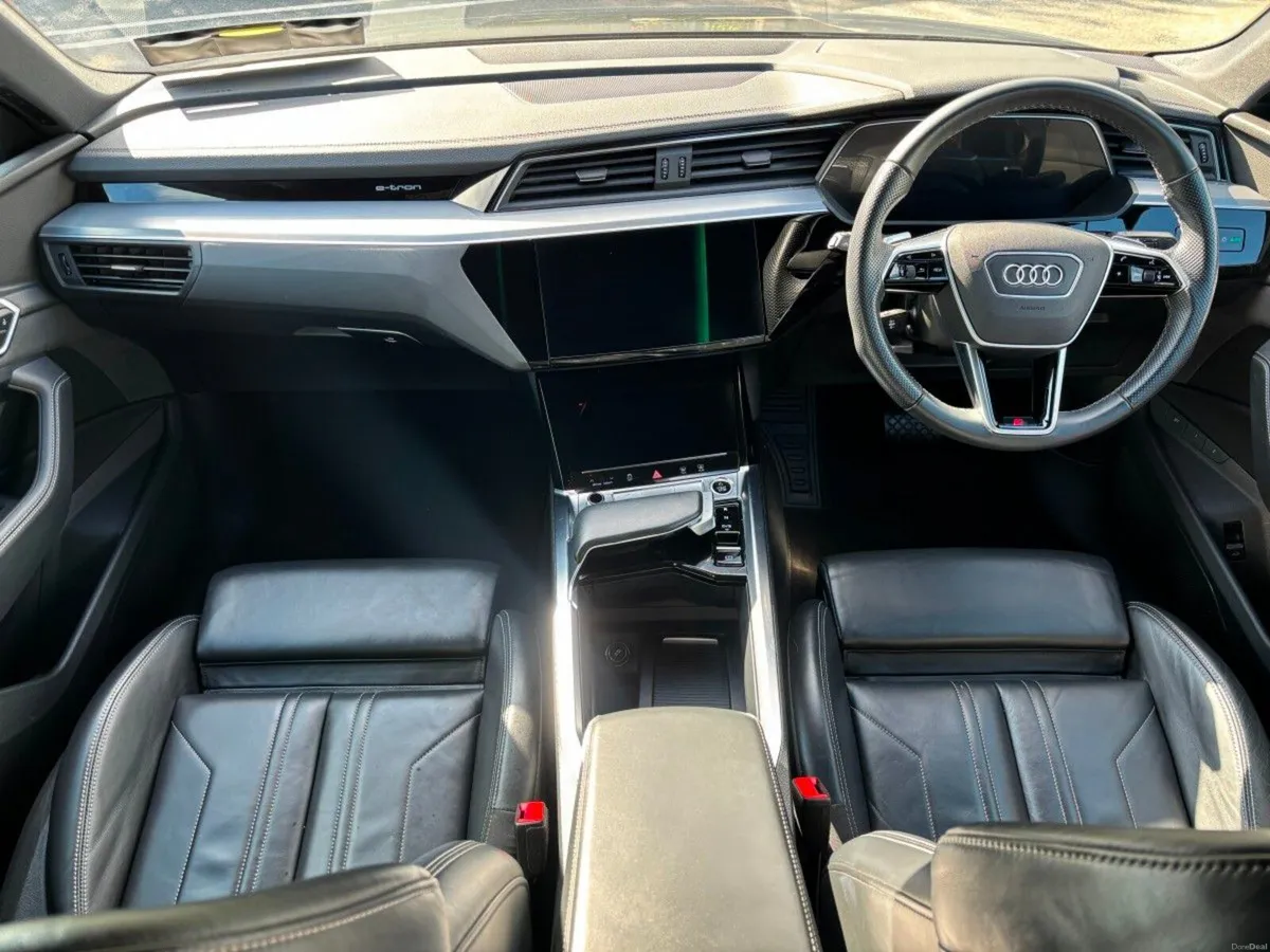 Audi e-tron 55 S-LINE SPORTBACK COUPE - Image 2
