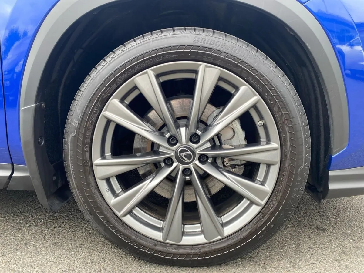Lexus NX 450h+ F-Sport PHEV AWD - Image 5