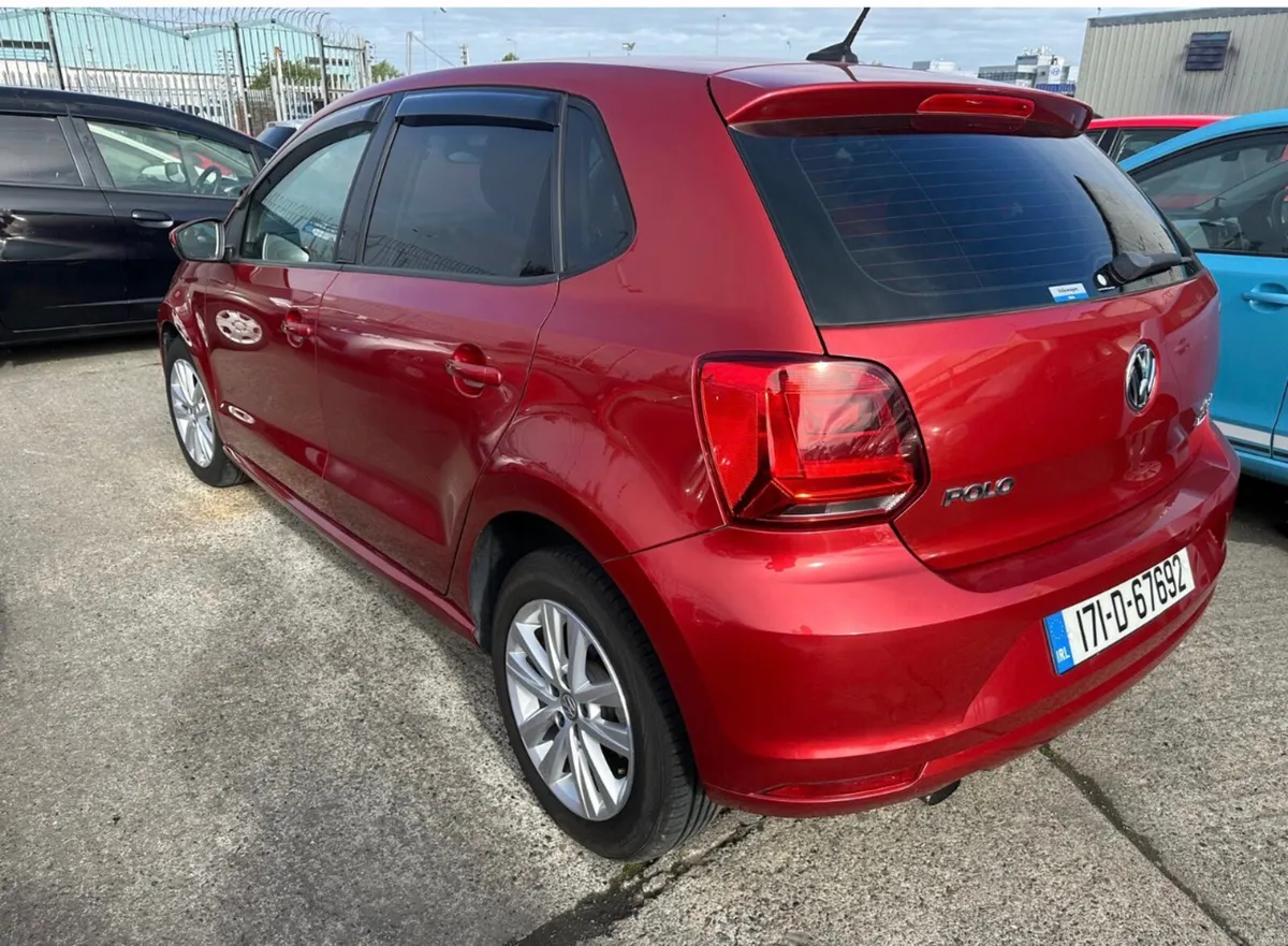 Volkswagen Polo 2017 Automatic / 25k km - Image 5