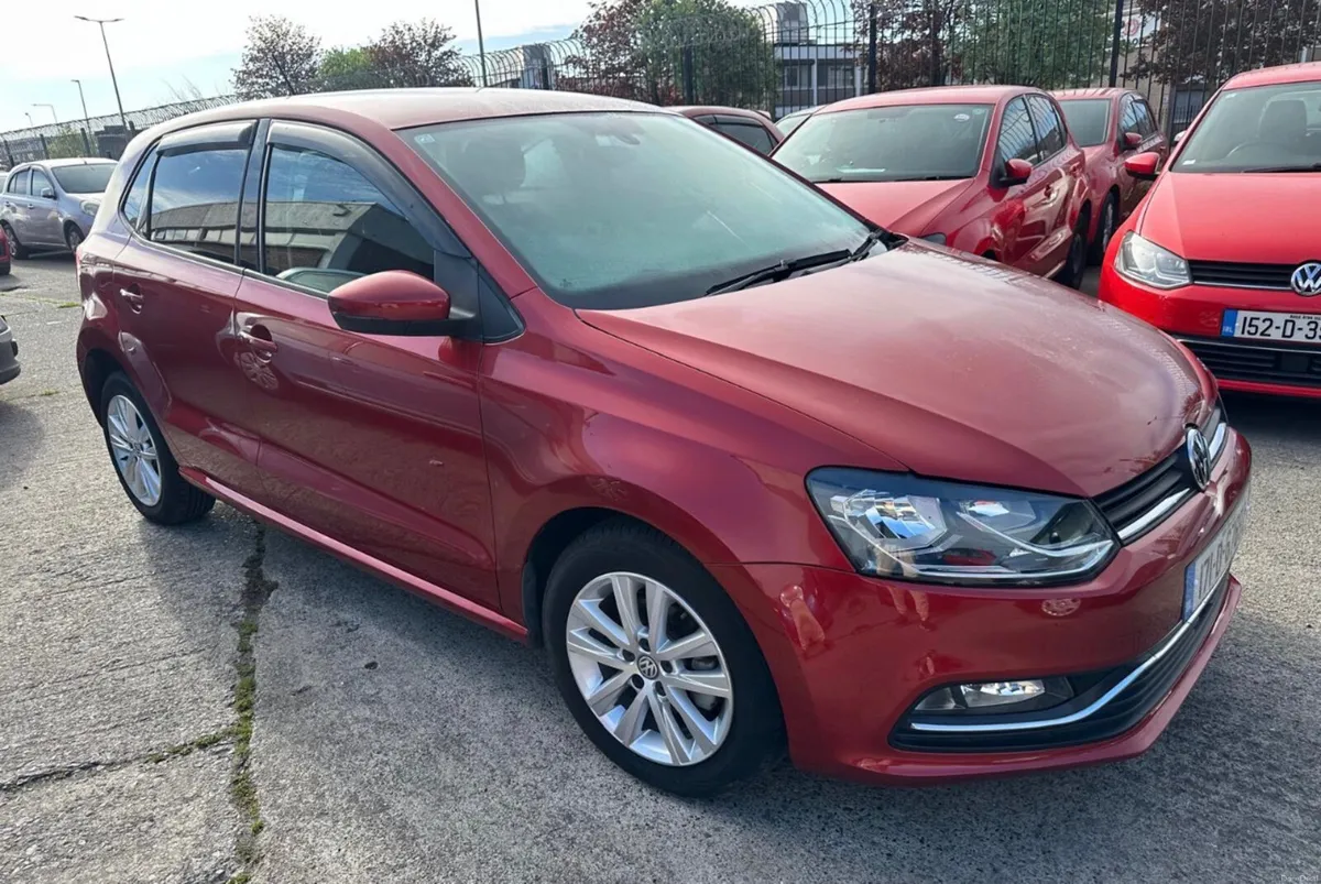 Volkswagen Polo 2017 Automatic / 25k km - Image 2