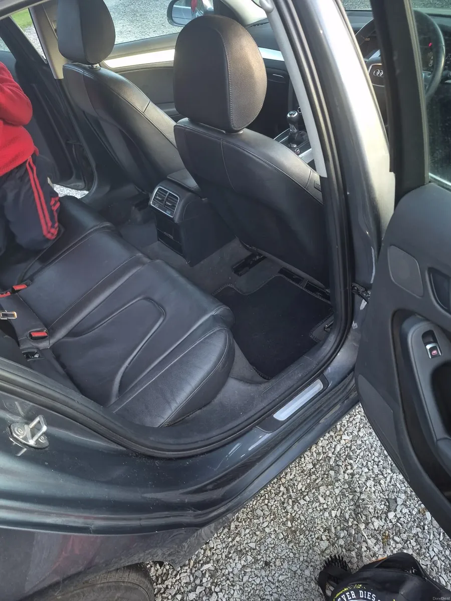 Audi A4 2015 - Image 4