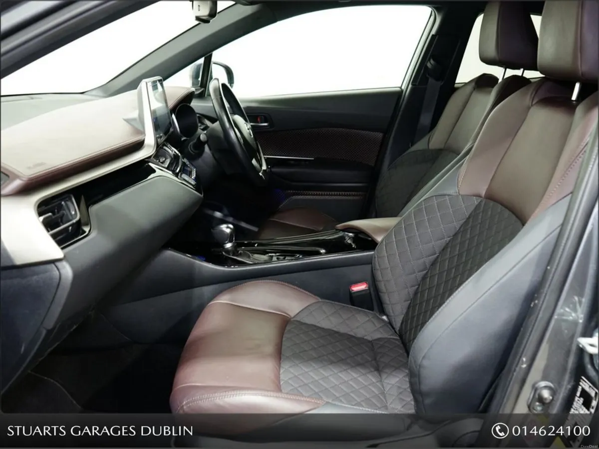 Toyota C-HR SOL Hybrid 4DR Auto - Image 3