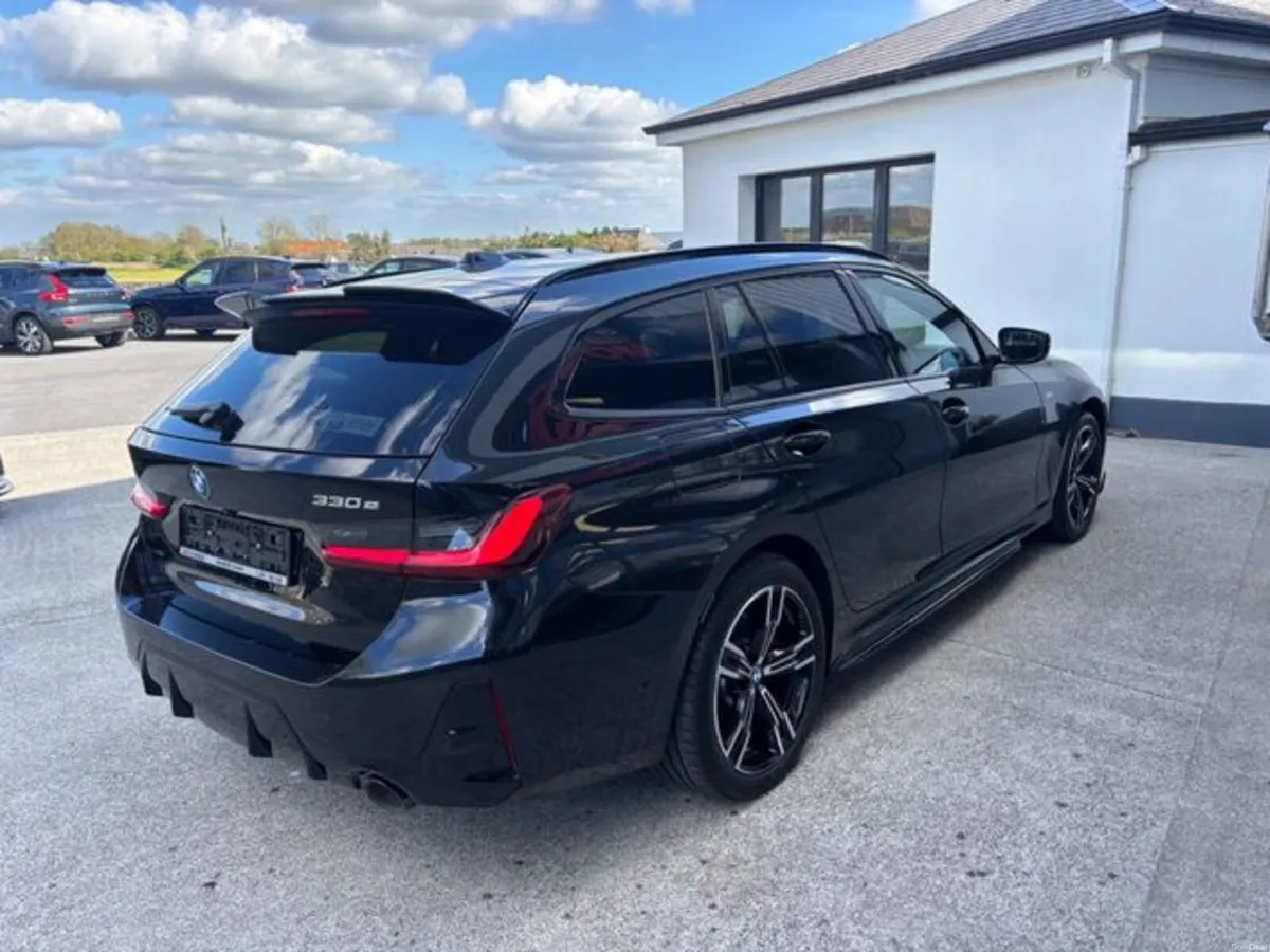 BMW 3-Series 330E M SPORT PRO - Image 4