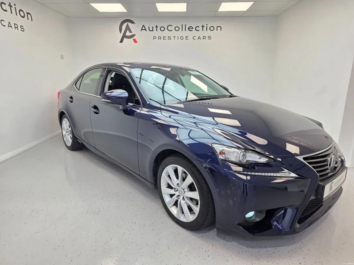 Lexus IS **HYBRID**EXECUTIVE EDITION** - Image 1