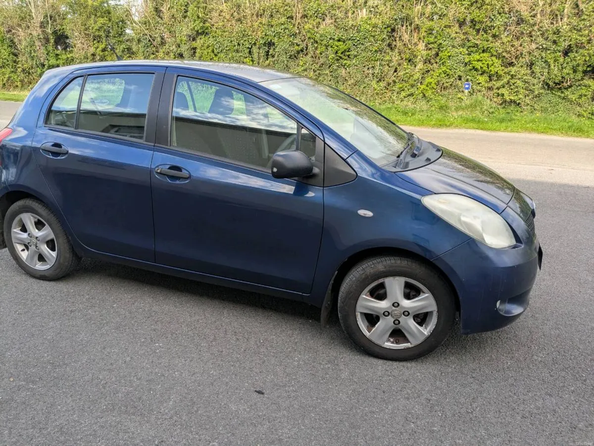 Toyota yaris - Image 2